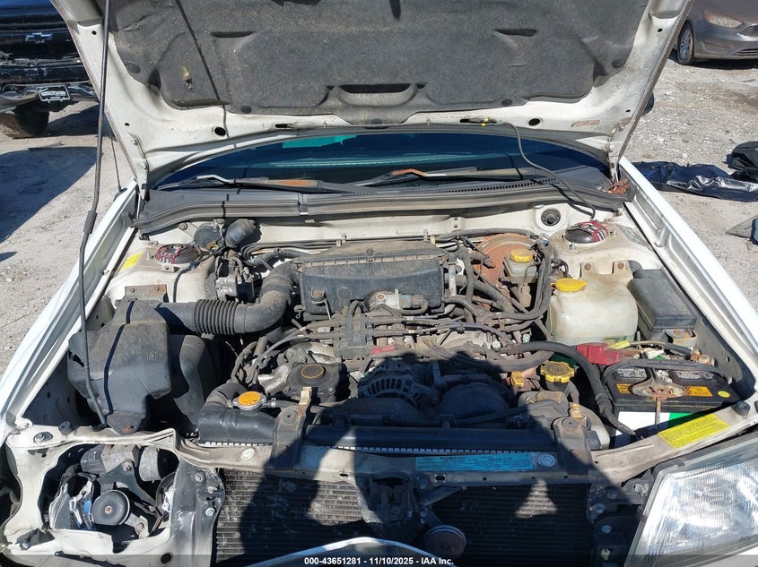 2000 Subaru Forester L VIN: JF1SF6359YH722488 Lot: 43651281