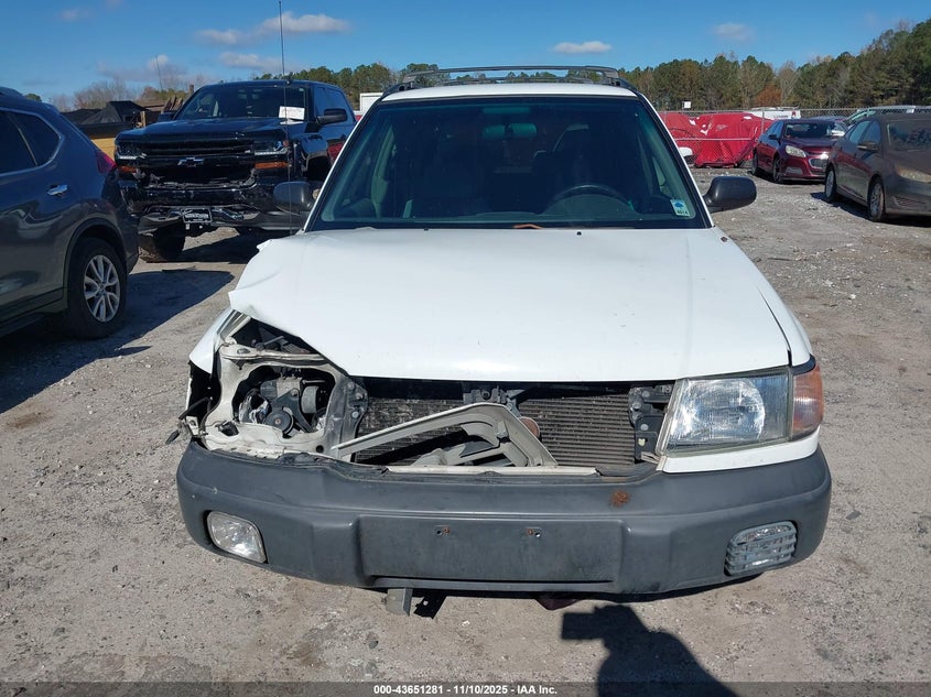 2000 Subaru Forester L VIN: JF1SF6359YH722488 Lot: 43651281