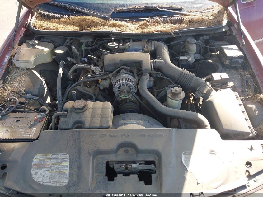 1LNHM82W7XY654671 1999 LINCOLN TOWN CAR photo no. 10