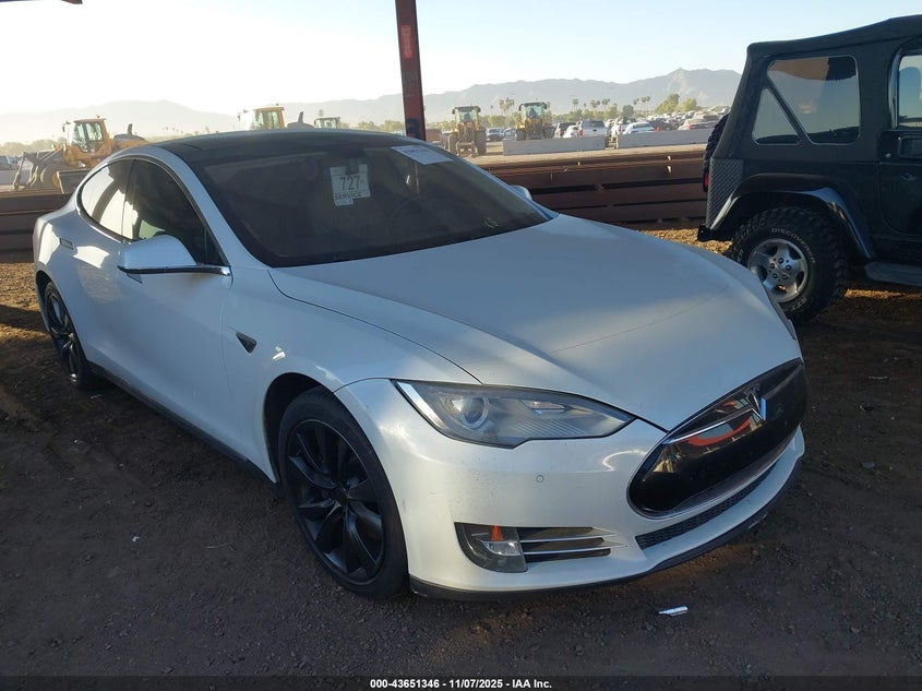 2014 TESLA MODEL S 5YJSA1S16EFP35740