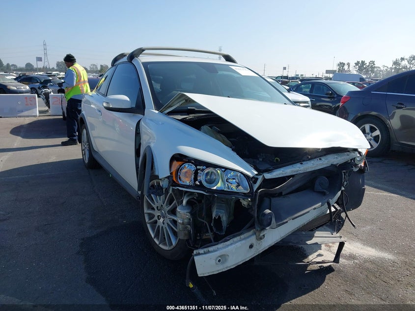 VOLVO C30 T5/T5 R-DESIGN