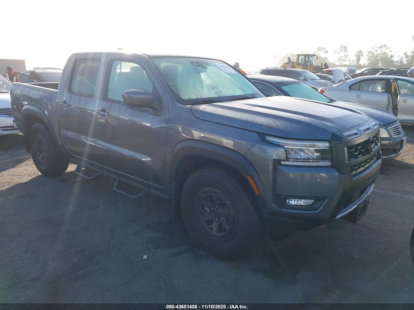 NISSAN FRONTIER PRO-X 4X2