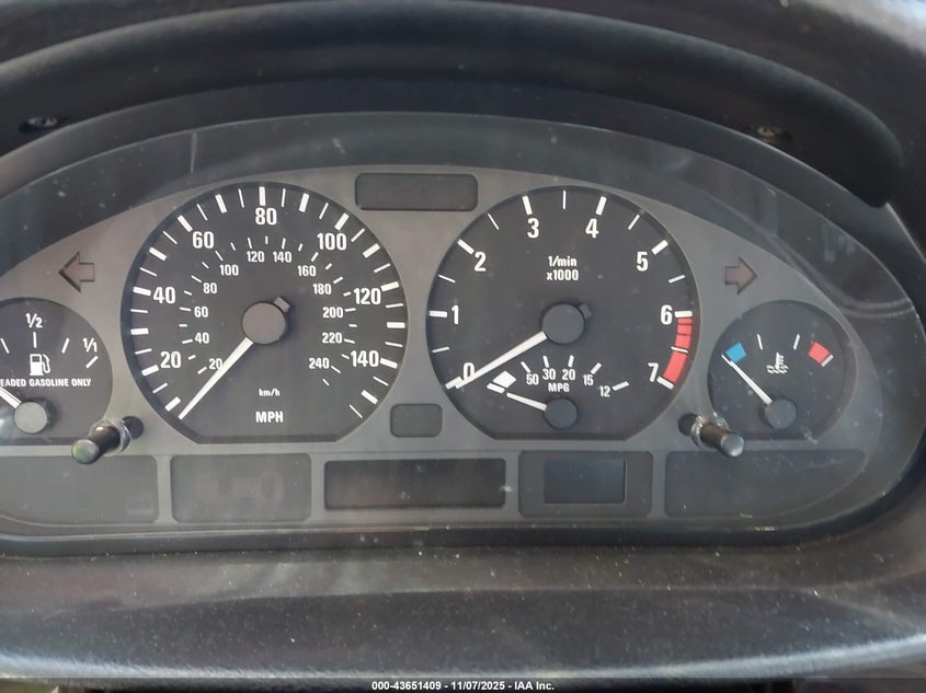 WBAAZ33473PH32437 2003 BMW 3ER photo no. 7