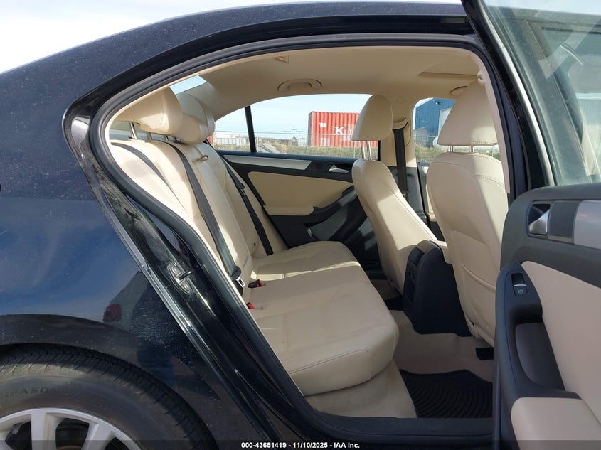 3VWD07AJ5EM404222 2014 VOLKSWAGEN JETTA photo no. 8