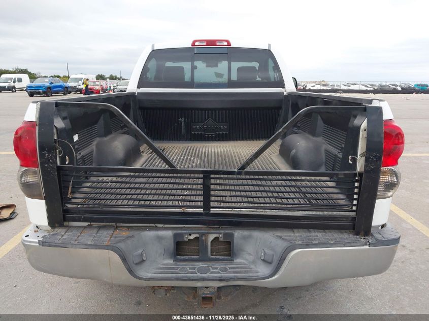2007 Toyota Tundra Base 5.7L V8 VIN: 5TFJV52167X002054 Lot: 43651436
