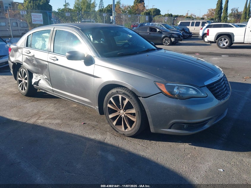 CHRYSLER 200 TOURING