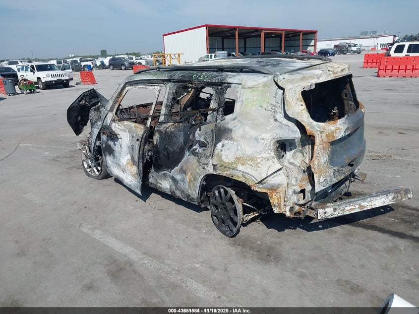 ZACNJABB7KPJ77016 2019 JEEP RENEGADE photo no. 3
