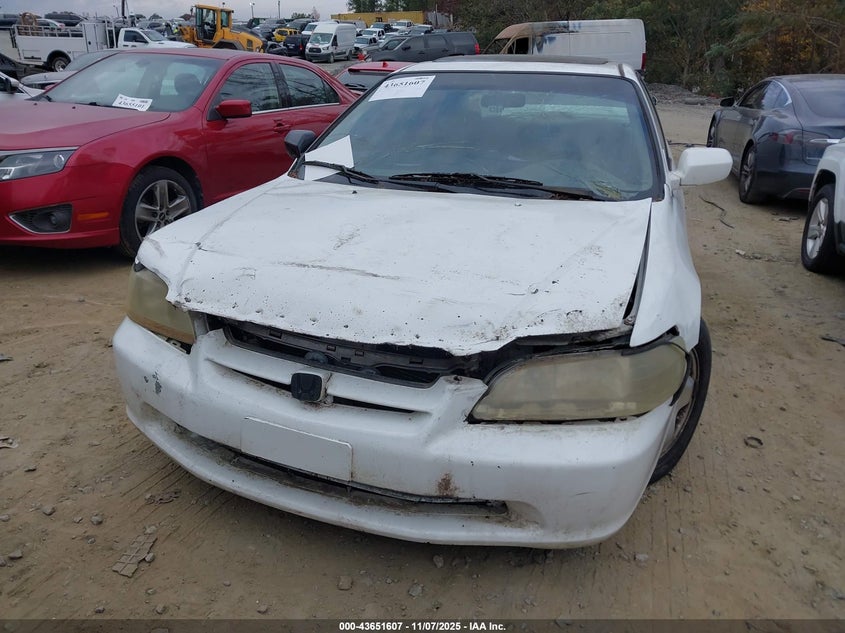 1HGCG16531A045531 2001 HONDA ACCORD photo no. 6