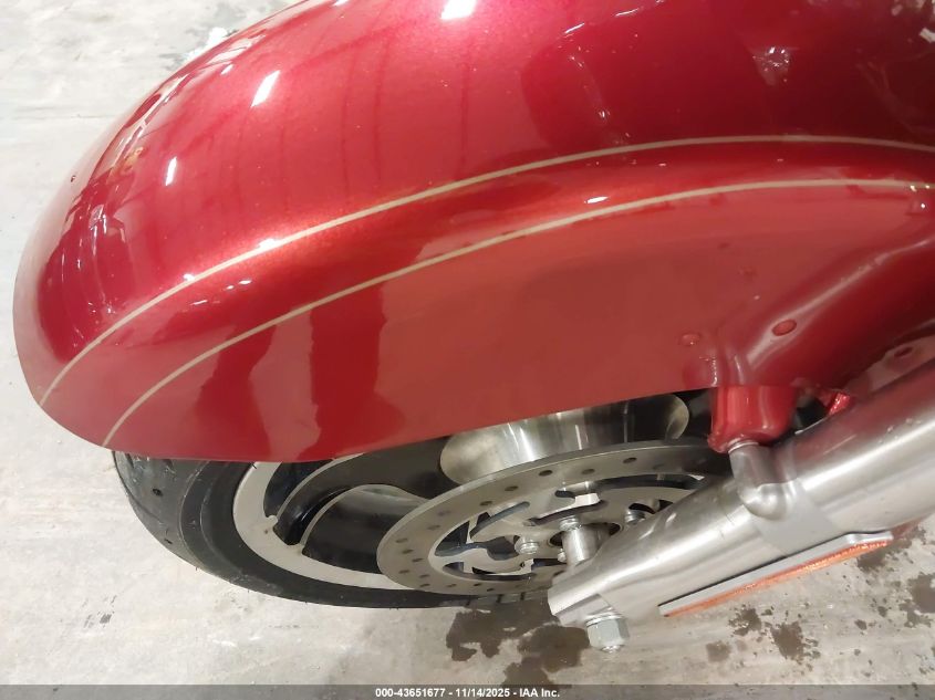 2013 Harley-Davidson Fltrx Road Glide Custom VIN: 1HD1KHM10DB611865 Lot: 43651677