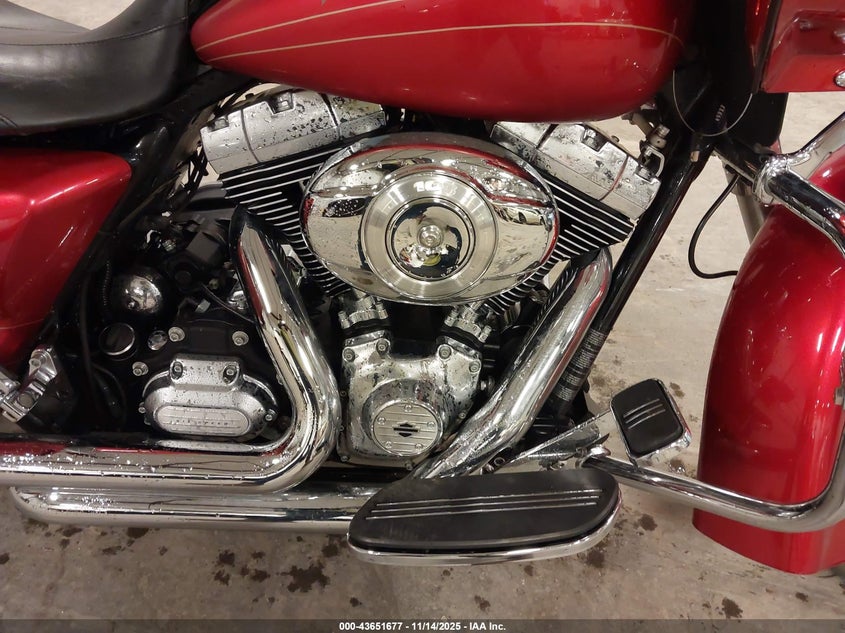 2013 Harley-Davidson Fltrx Road Glide Custom VIN: 1HD1KHM10DB611865 Lot: 43651677