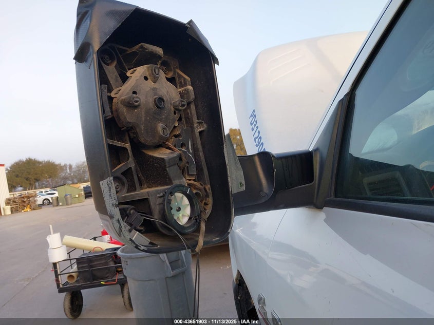 2018 Ram 3500 Chassis Tradesman/Slt VIN: 3C7WRTBL3JG312905 Lot: 43651903