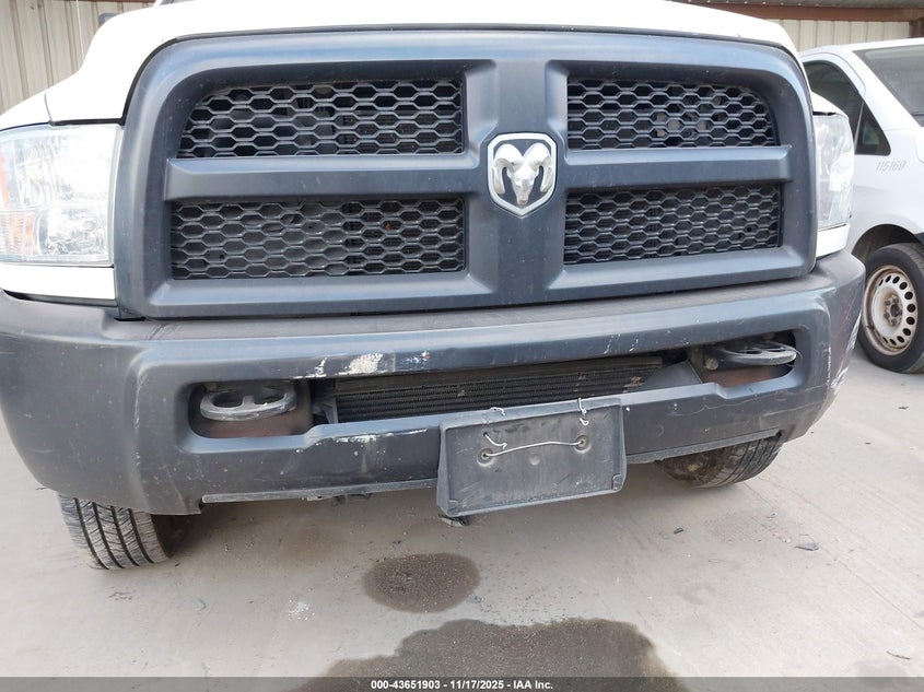 2018 Ram 3500 Chassis Tradesman/Slt VIN: 3C7WRTBL3JG312905 Lot: 43651903