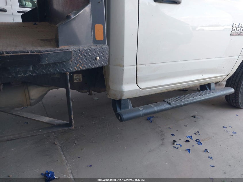 2018 Ram 3500 Chassis Tradesman/Slt VIN: 3C7WRTBL3JG312905 Lot: 43651903