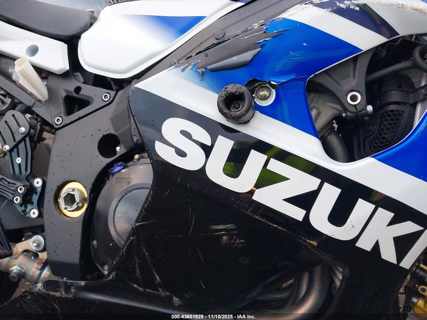 2003 Suzuki Gsx-R1000 VIN: JS1GT75A732101782 Lot: 43651929