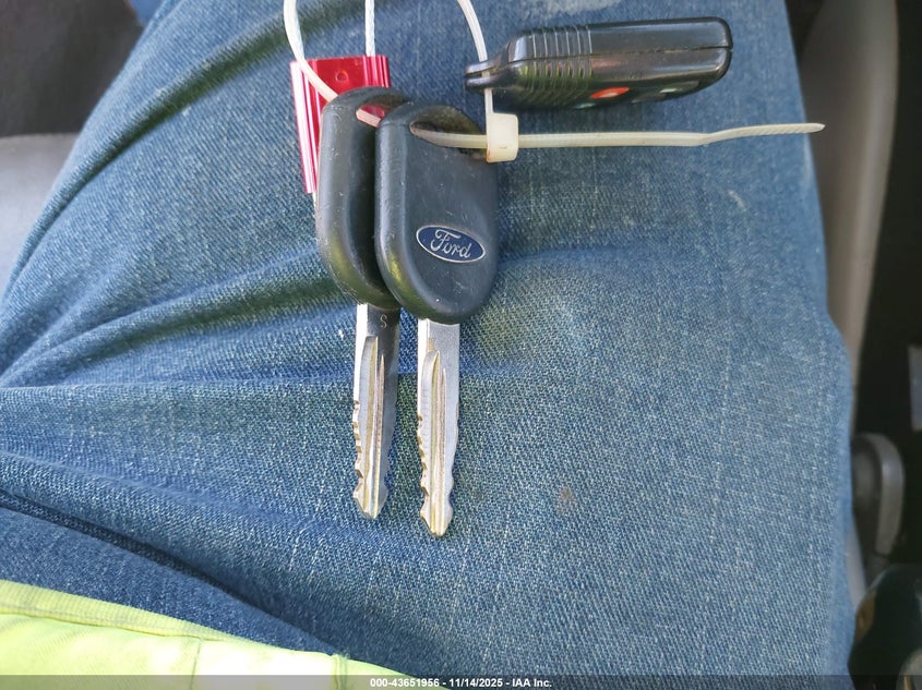 2004 Ford Taurus Sel VIN: 1FAFP59S04A183879 Lot: 43651956