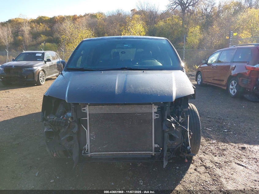 2016 Dodge Grand Caravan R/T VIN: 2C4RDGEG3GR116447 Lot: 43651969