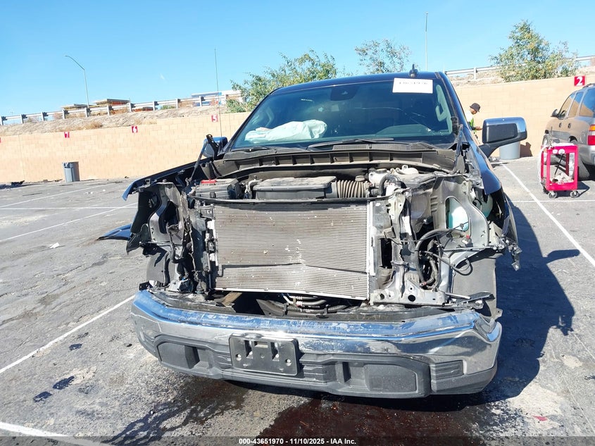 2024 GMC SIERRA 1500 2WD  SHORT BOX SLE 3GTPHBED2RG101676