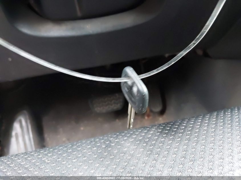 2005 Scion Xb VIN: JTLKT324850174573 Lot: 43652003