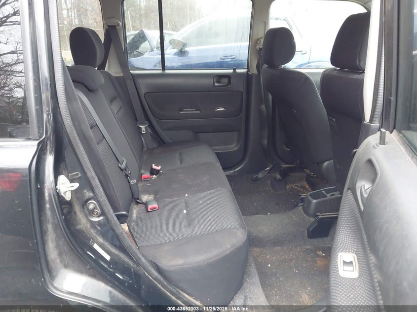 2005 Scion Xb VIN: JTLKT324850174573 Lot: 43652003