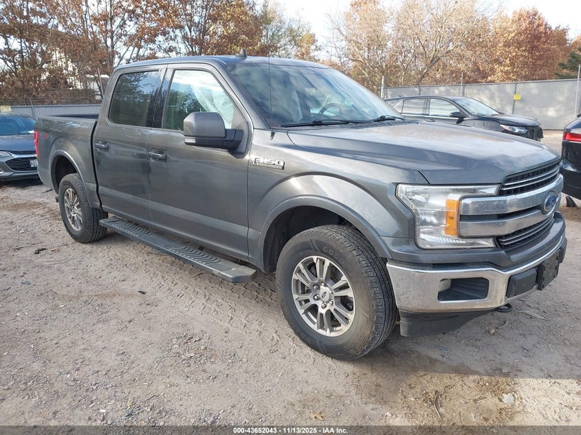 FORD F-150 LARIAT