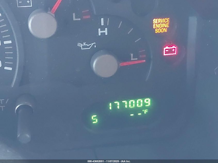 2003 Ford Explorer Nbx/Xlt VIN: 1FMZU63K33UA13913 Lot: 43652051