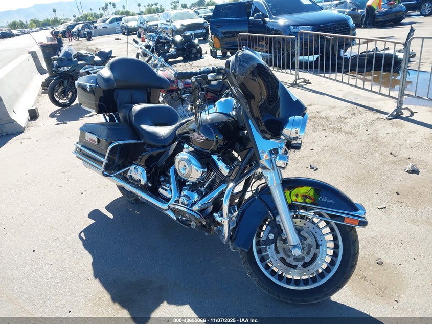 2010 HARLEY-DAVIDSON FLHTC - 1HD1FF415AB668857