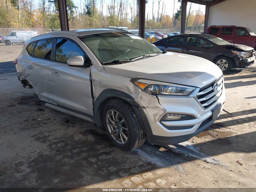 HYUNDAI TUCSON SE