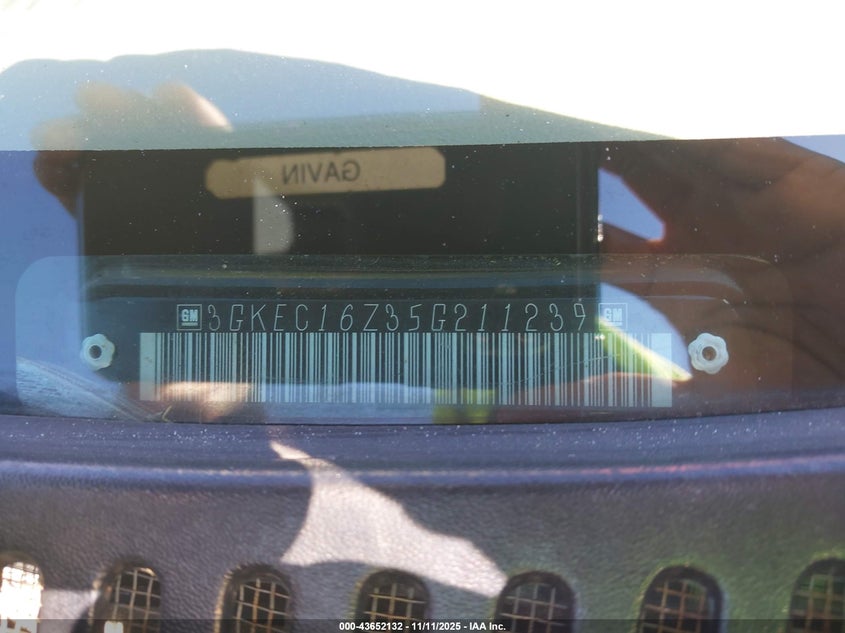 3GKEC16Z35G211239 2005 GMC YUKON photo no. 17