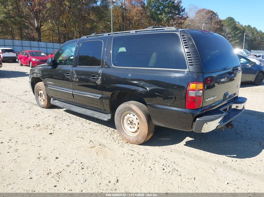 3GKEC16Z35G211239 2005 GMC YUKON photo no. 3
