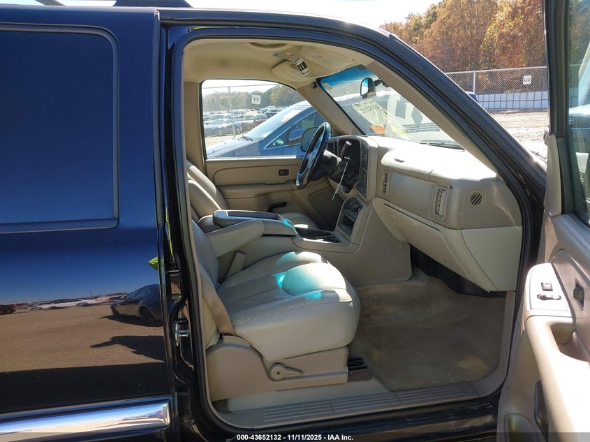 3GKEC16Z35G211239 2005 GMC YUKON photo no. 5