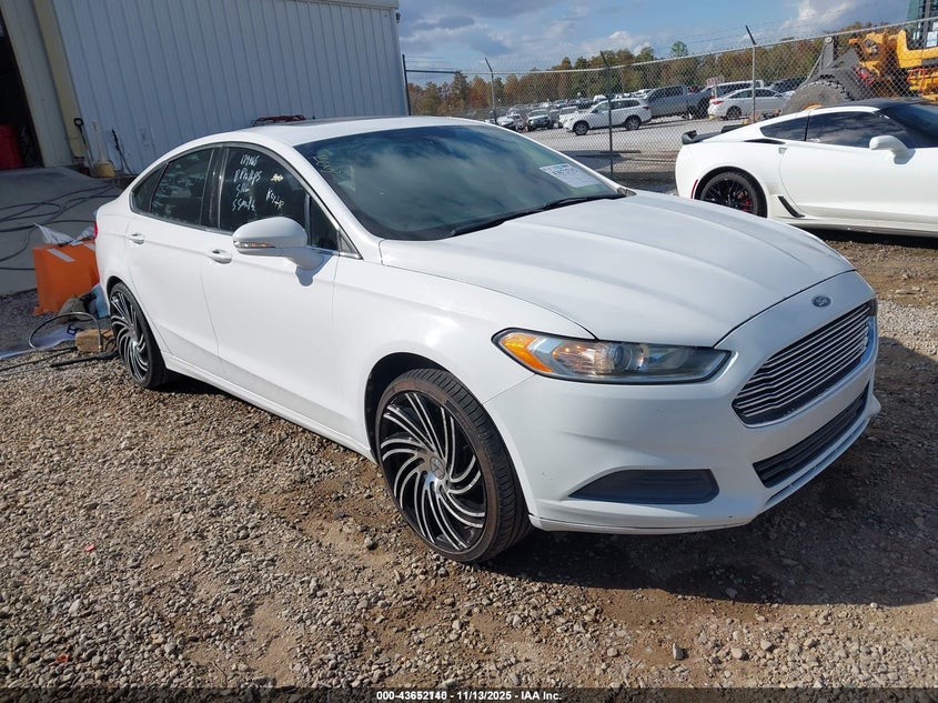 FORD FUSION SE