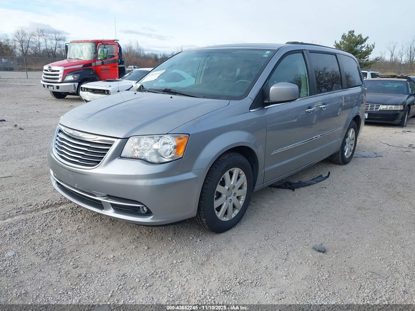 2C4RC1BG7FR662980 2015 CHRYSLER TOWN & COUNTRY photo no. 2