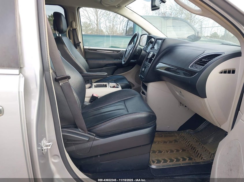2C4RC1BG7FR662980 2015 CHRYSLER TOWN & COUNTRY photo no. 5
