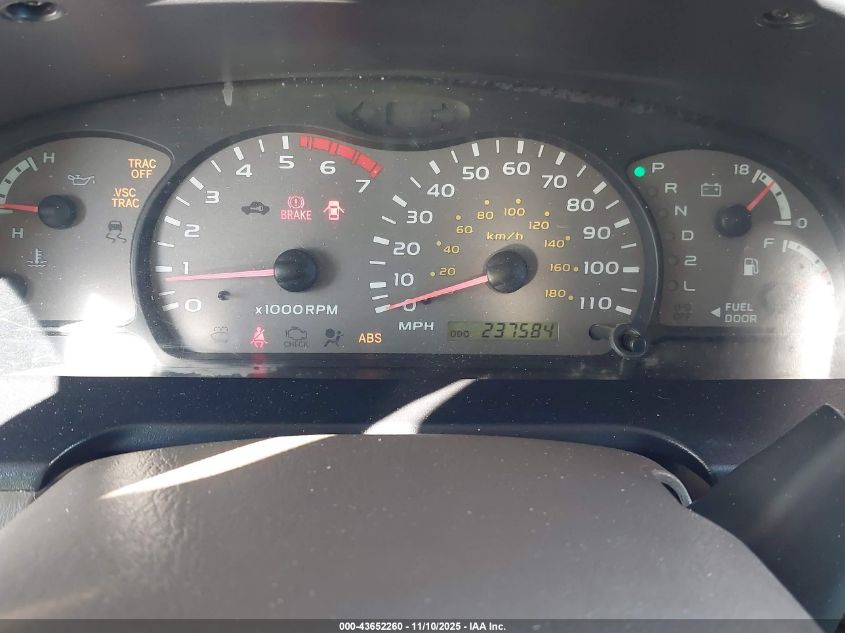 2003 Toyota Sequoia Sr5 V8 VIN: 5TDZT34A83S191770 Lot: 43652260