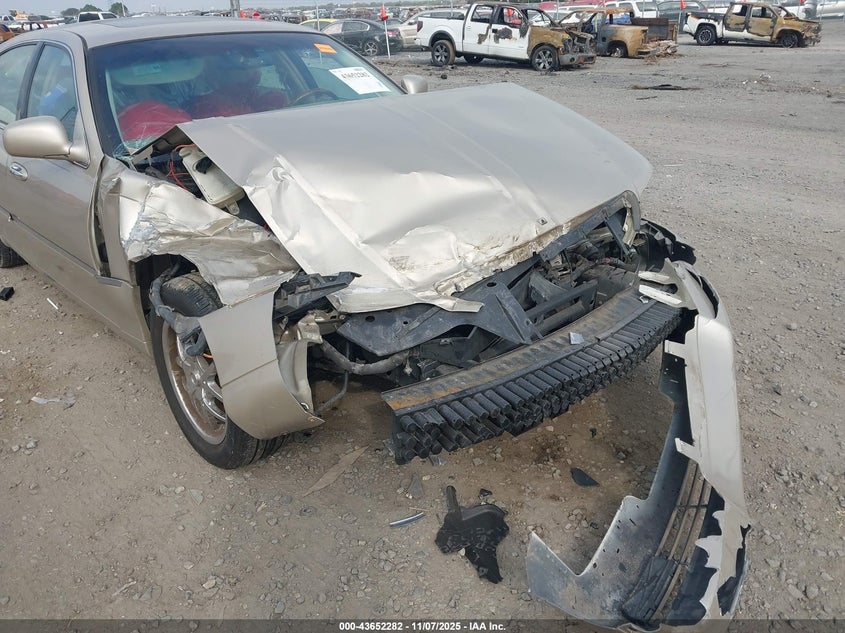 2007 Lincoln Town Car Signature Limited VIN: 1LNHM82VX7Y615709 Lot: 43652282