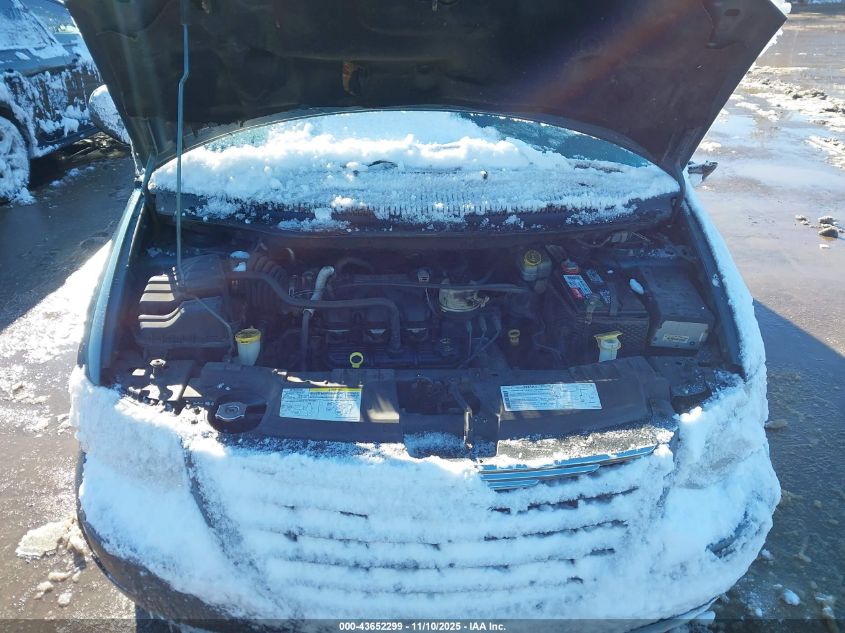 2005 Chrysler Town & Country Touring VIN: 2C8GP54LX5R291419 Lot: 43652299