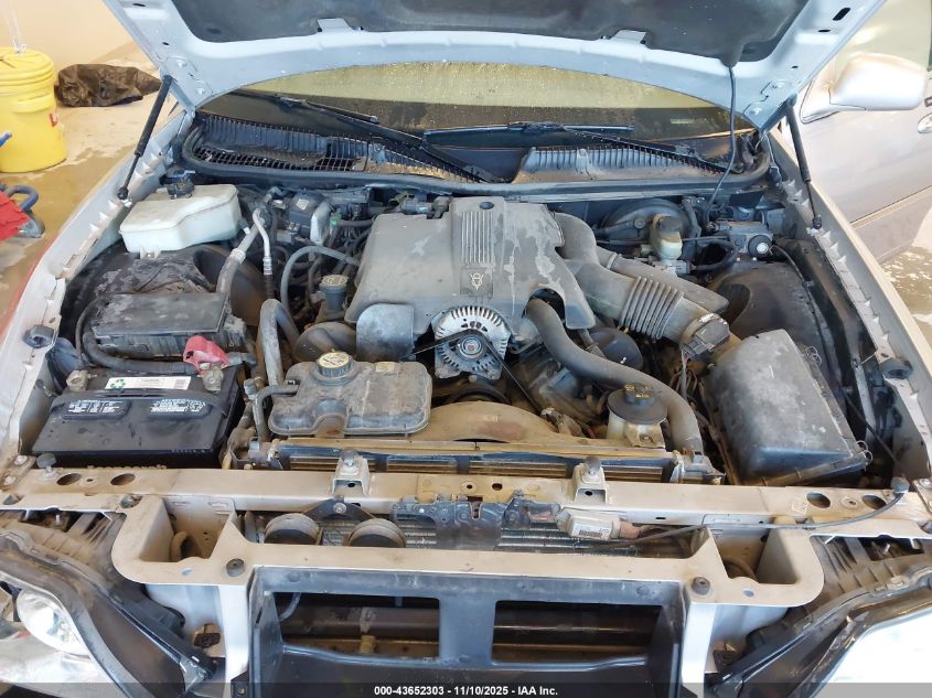 2003 Lincoln Town Car Signature VIN: 1LNHM82W13Y627430 Lot: 43652303