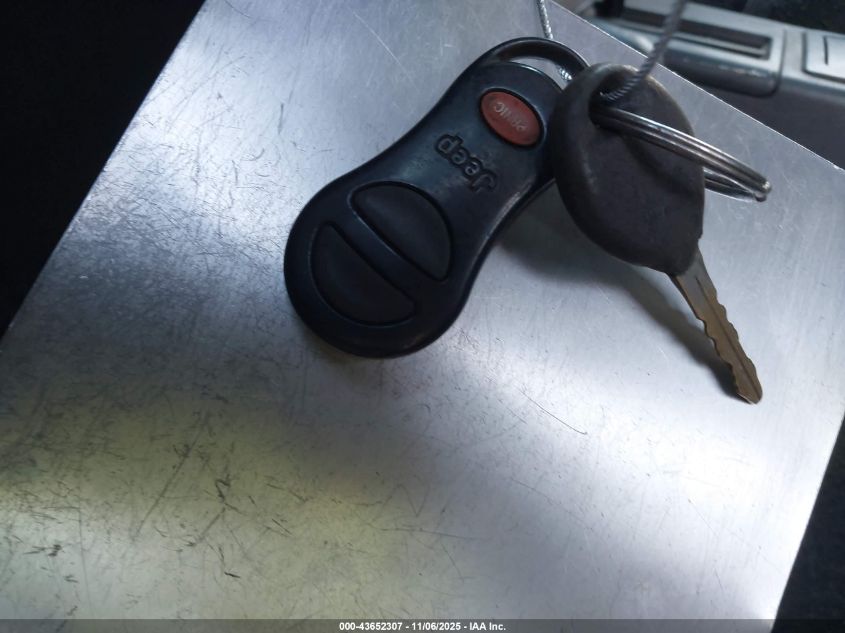 2001 Jeep Cherokee Sport VIN: 1J4FF48S21L542961 Lot: 43652307