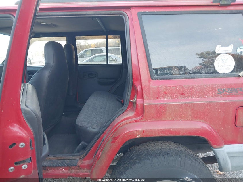 2001 Jeep Cherokee Sport VIN: 1J4FF48S21L542961 Lot: 43652307