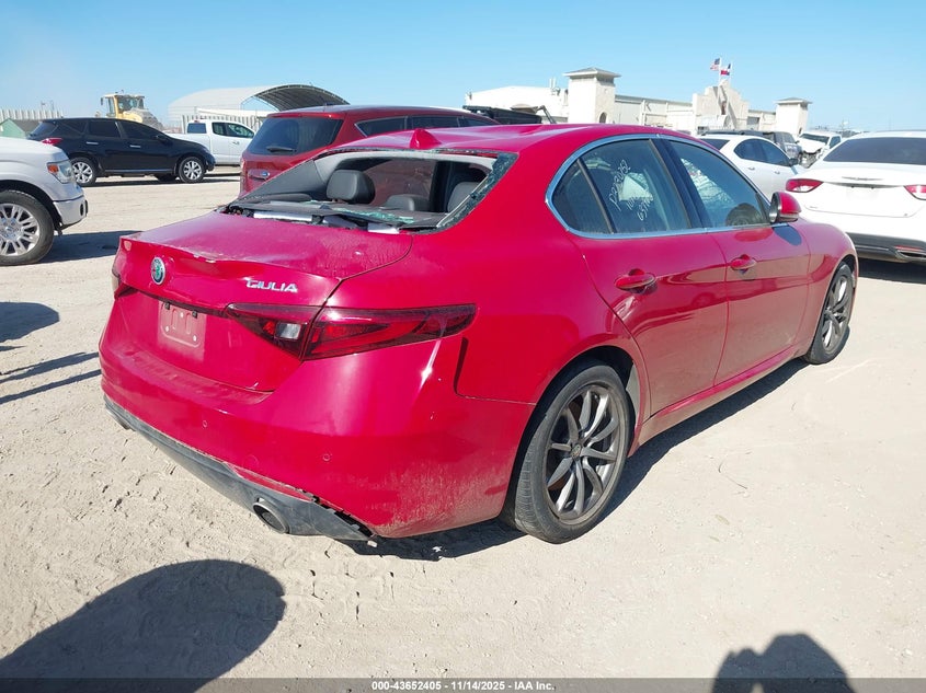 ZARFAMAN6L7637968 2020 ALFA ROMEO GIULIA photo no. 4