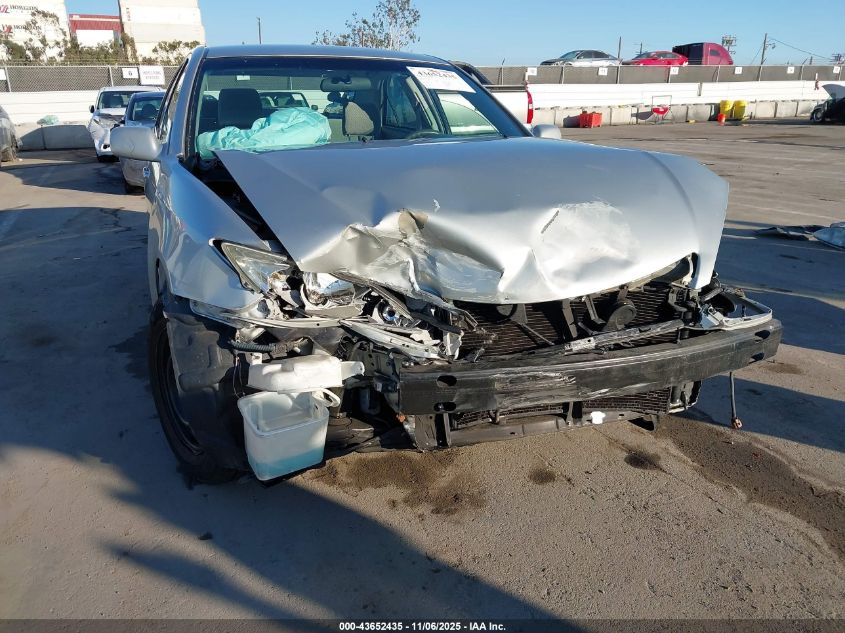 2003 Toyota Camry Le VIN: 4T1BE32K53U149412 Lot: 43652435