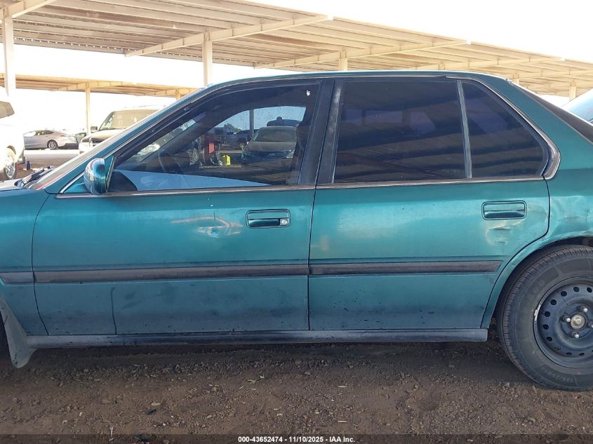 1993 Honda Accord Lx VIN: 1HGCB7653PA166067 Lot: 43652474