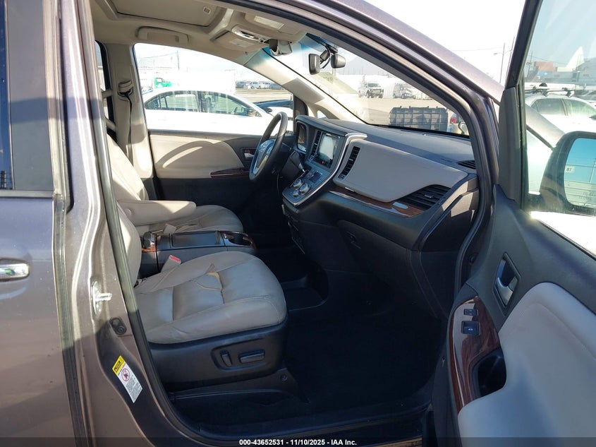 5TDYK3DC9FS662992 2015 TOYOTA SIENNA photo no. 5