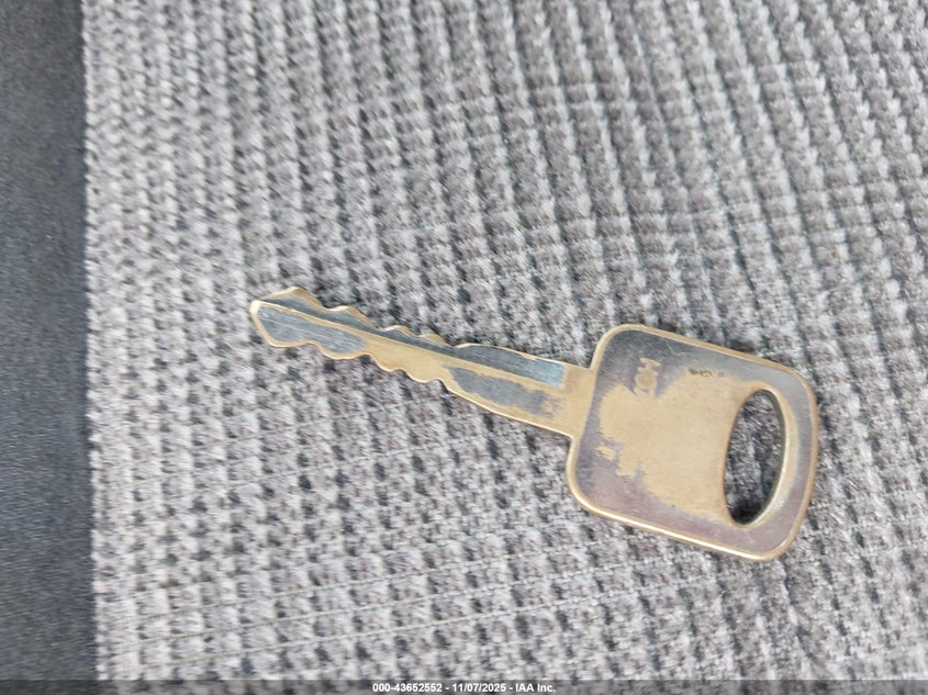 1994 Ford Econoline E350 Super Duty VIN: 1FBJS31H5RHB42979 Lot: 43652552