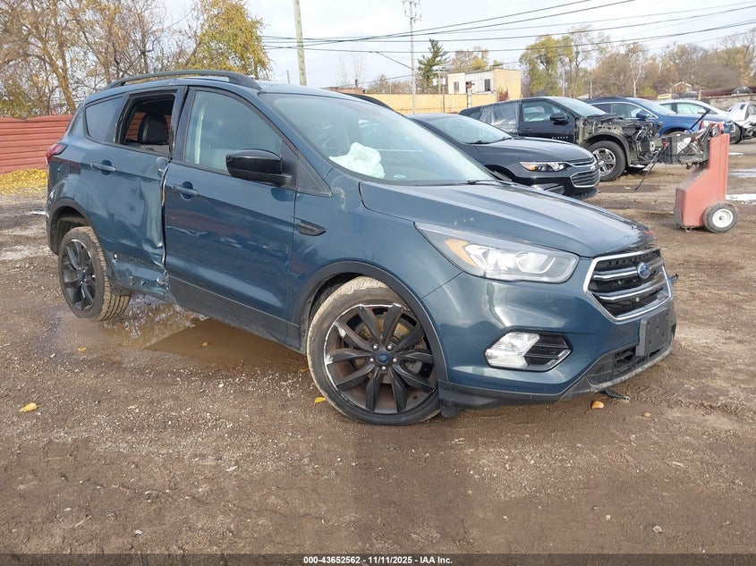 FORD ESCAPE SE