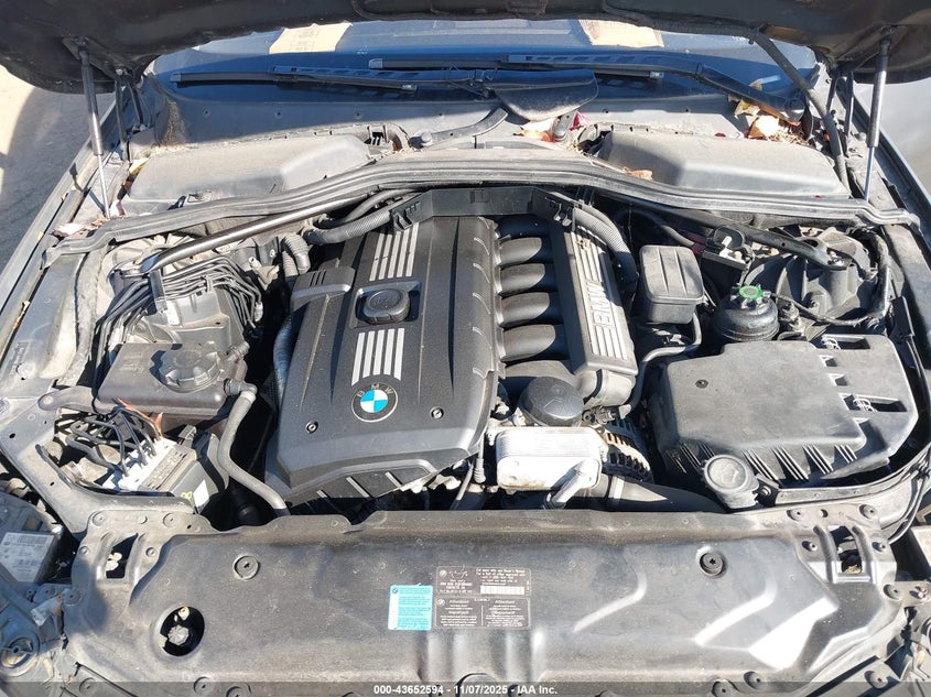 2008 BMW 528Xi VIN: WBANV13518CZ58317 Lot: 43652594