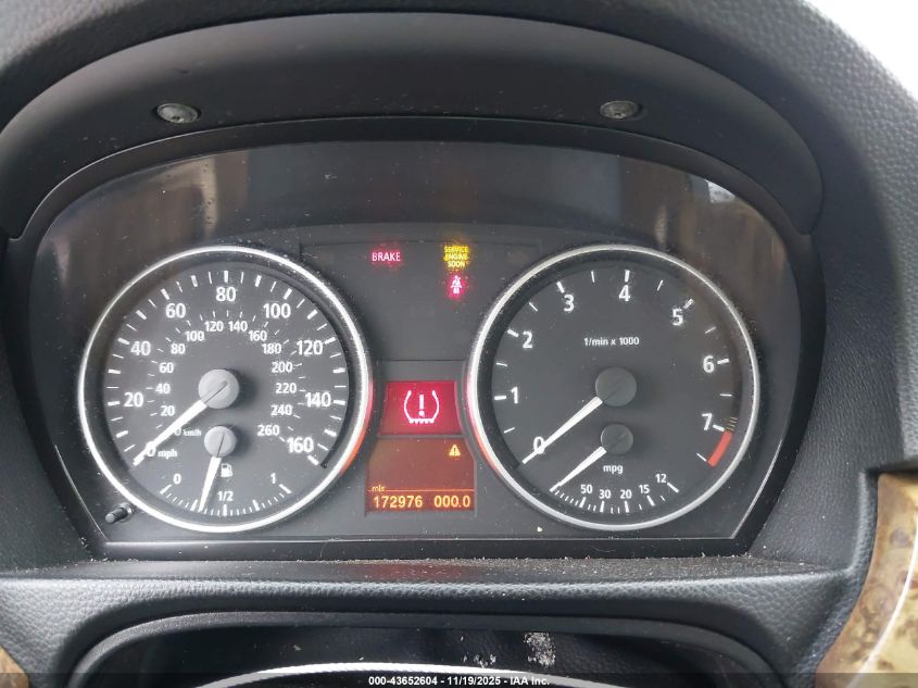 2006 BMW 330I VIN: WBAVB33586PS06933 Lot: 43652604