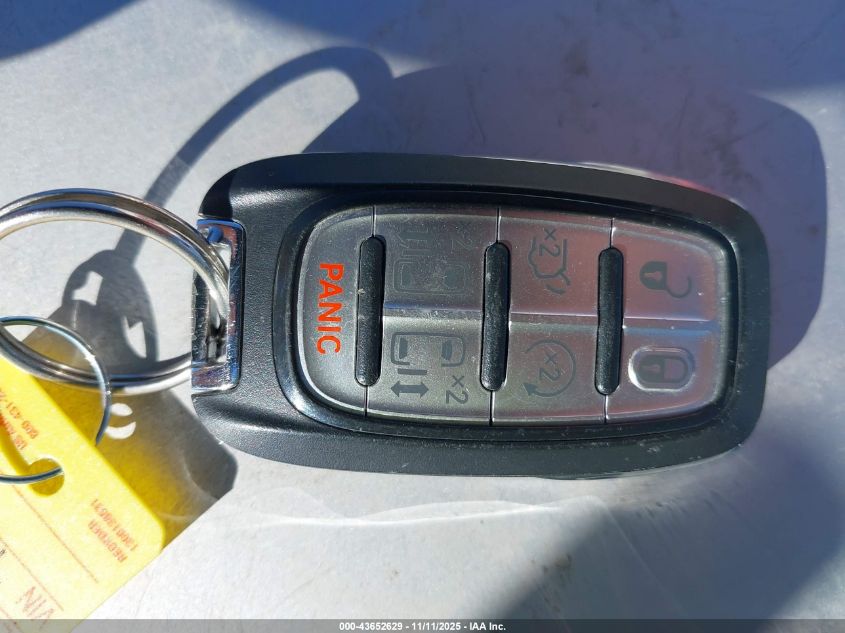 2020 Chrysler Pacifica Touring VIN: 2C4RC1FG8LR237550 Lot: 43652629