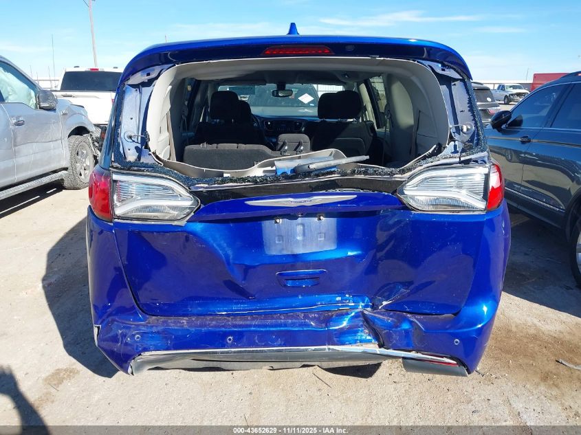 2020 Chrysler Pacifica Touring VIN: 2C4RC1FG8LR237550 Lot: 43652629