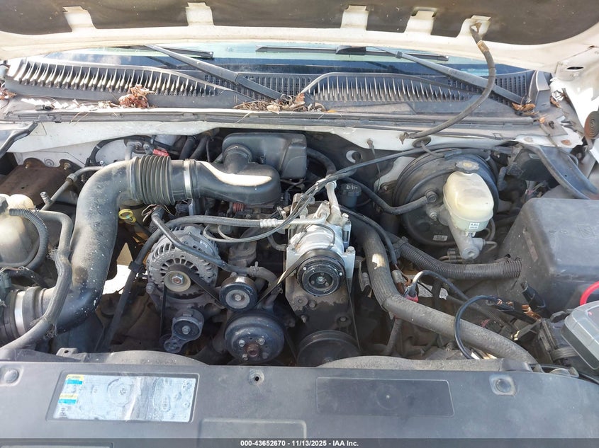 2005 GMC Sierra 1500 Work Truck VIN: 1GTEC14X55Z339737 Lot: 43652670